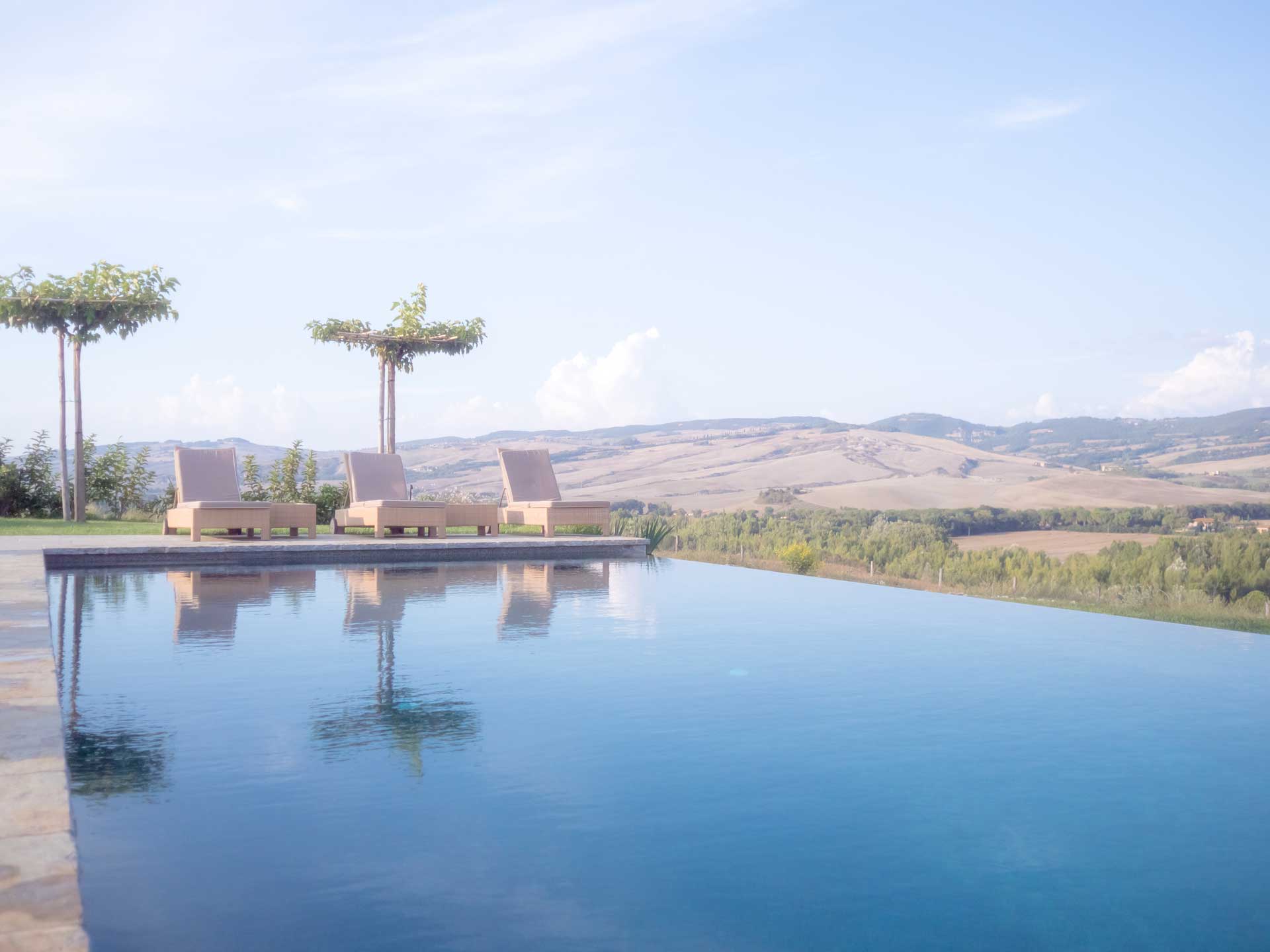 Memoscape landscape design_Giardino in Val d'Orcia_Piscina